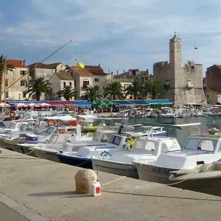 Picasso Apartman Komiža