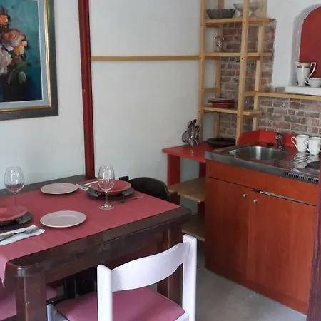 Picasso Apartment *